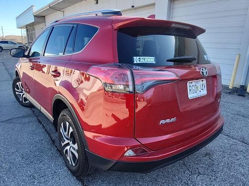 2016 Toyota RAV4 LE