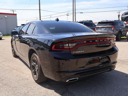 Pitch Black Clearcoat 2023 Dodge Charger SXT