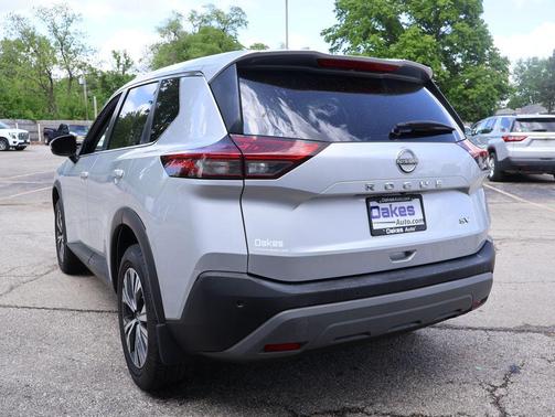 Brilliant Silver Metallic 2023 Nissan Rogue SV