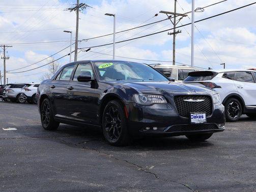 2019 Chrysler 300 S