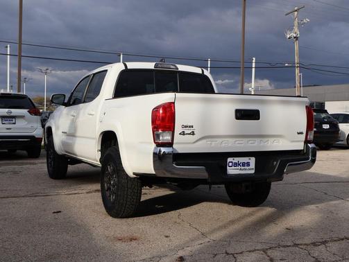 2017 Toyota Tacoma SR5