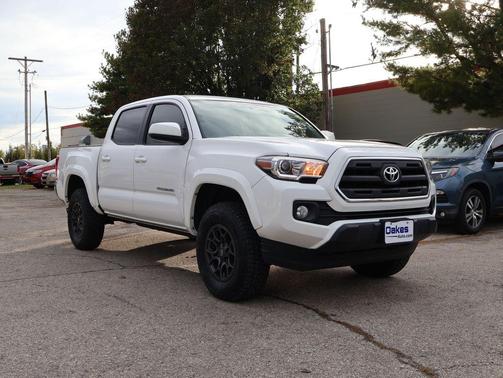 2017 Toyota Tacoma SR5