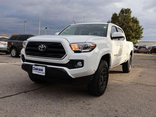 2017 Toyota Tacoma SR5