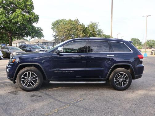 True Blue Pearlcoat 2017 Jeep Grand Cherokee Limited