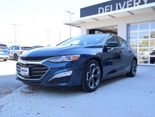 2022 Chevrolet Malibu FWD LT