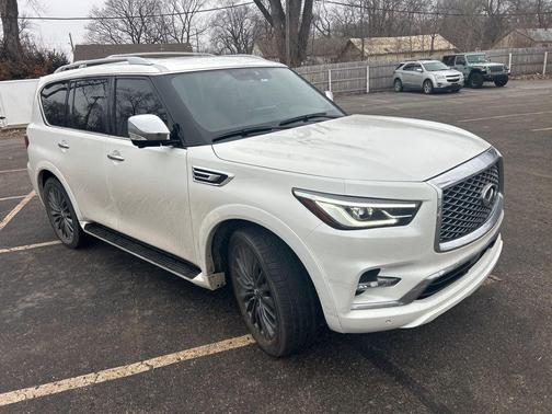 2023 INFINITI QX80 SENSORY AWD