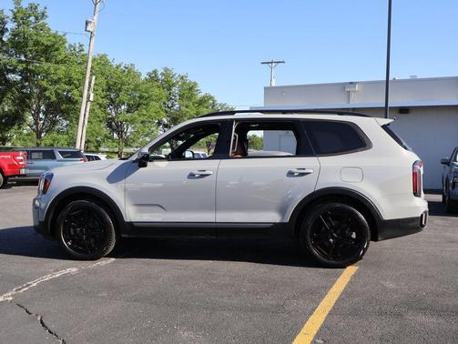 Wolf Gray 2023 Kia Telluride SX Prestige X-Line