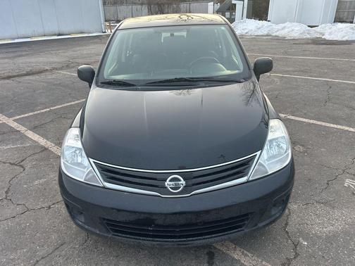 2012 Nissan Versa 1.8 S