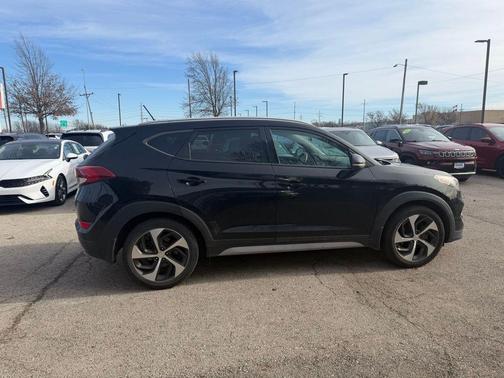 2017 Hyundai TUCSON Sport