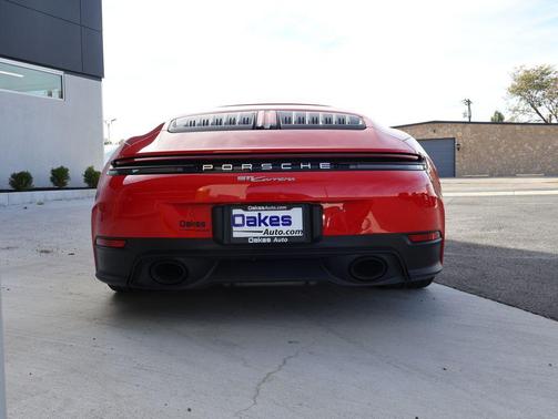 2025 Porsche 911 Carrera