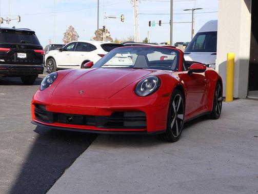 2025 Porsche 911 Carrera