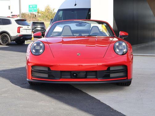 2025 Porsche 911 Carrera