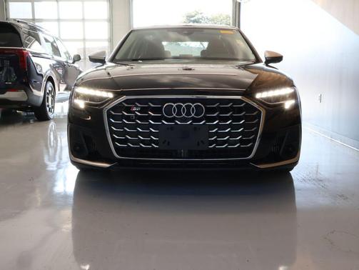 2022 Audi S8 4.0T