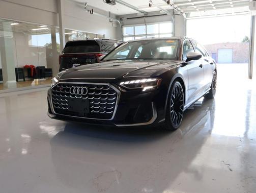 2022 Audi S8 4.0T