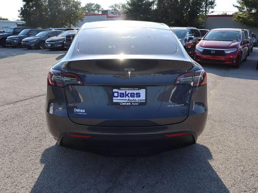 2021 Tesla Model Y Long Range Dual Motor All-Wheel Drive