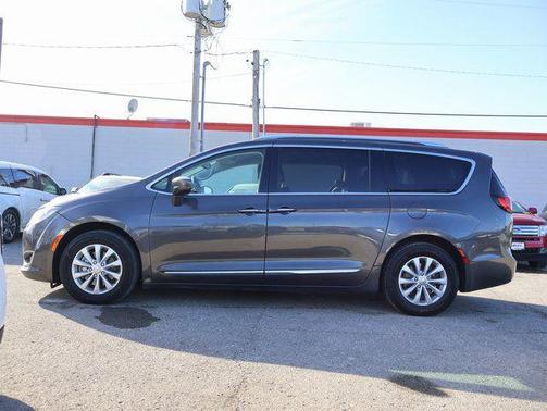 2018 Chrysler Pacifica Touring-L