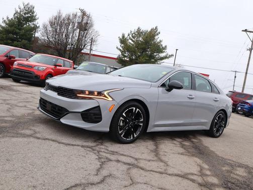 2022 Kia K5 GT-Line
