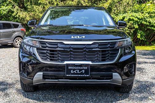 2025 Kia Seltos LX