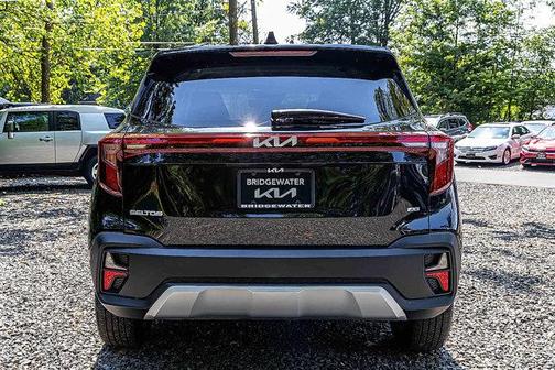 2025 Kia Seltos LX