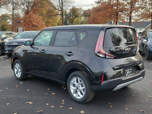 2025 Kia Soul LX