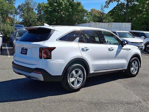 2026 Kia Sorento LX