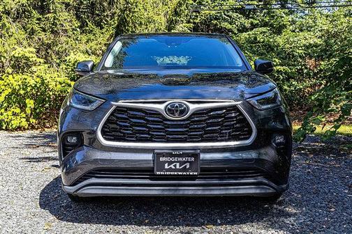 2021 Toyota Highlander L