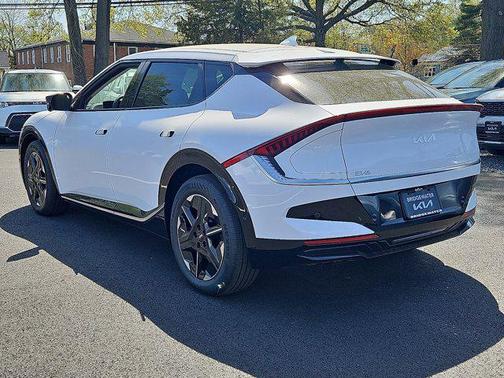 2025 Kia EV6 Wind