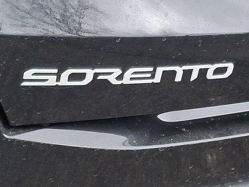 2025 Kia Sorento LX
