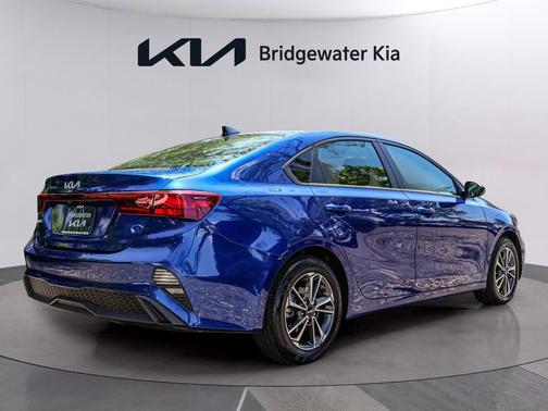 Deep Sea Blue 2024 Kia Forte LXS