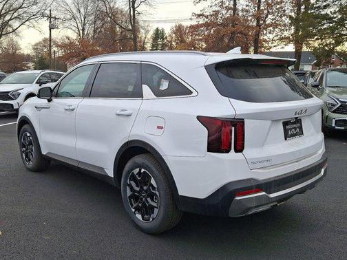 2025 Kia Sorento S