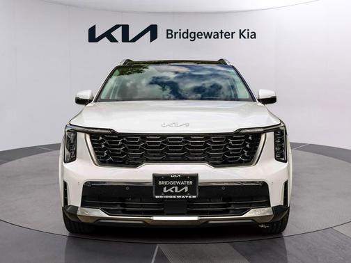 Glacial White Pearl 2026 Kia Sorento S