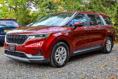 2023 Kia Carnival LX