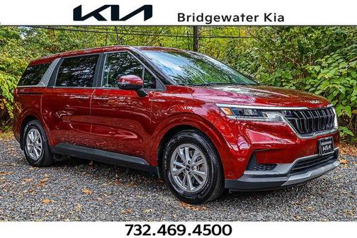 2023 Kia Carnival LX