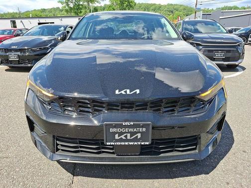 Aurora Black Pearl 2026 Kia K5 LXS