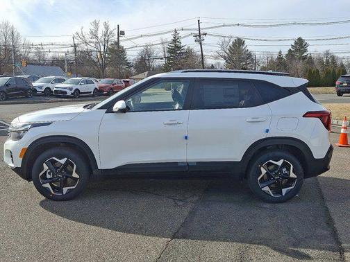 2025 Kia Seltos S