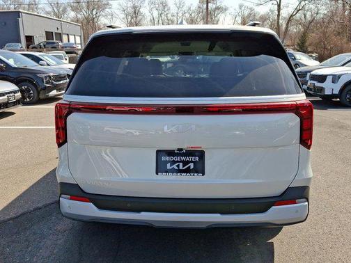 2025 Kia Carnival EX