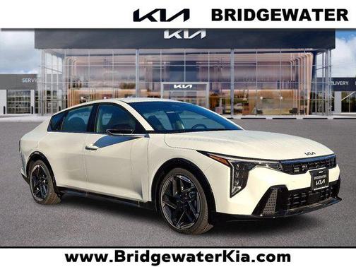 2025 Kia K4 GT-Line