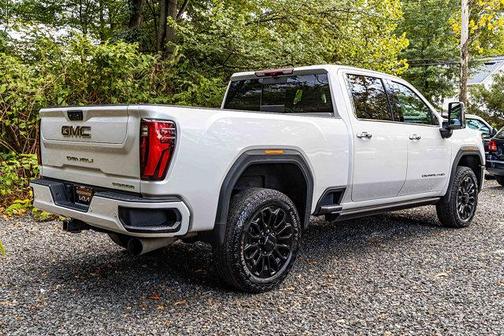 2024 GMC Sierra 2500 Denali