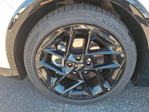 2025 Kia K4 GT-Line Turbo