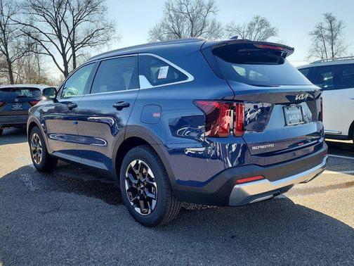 2025 Kia Sorento S