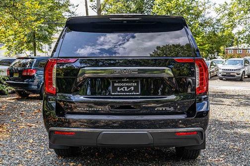 2023 GMC Yukon XL AT4