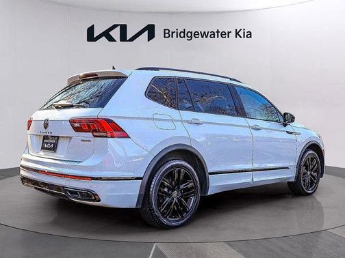 2022 Volkswagen Tiguan 2.0T SE R-Line Black 4MOTION