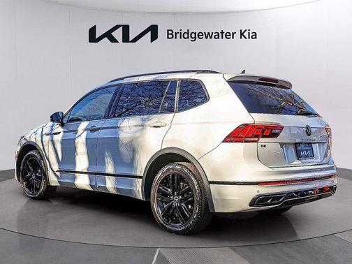 2022 Volkswagen Tiguan 2.0T SE R-Line Black 4MOTION