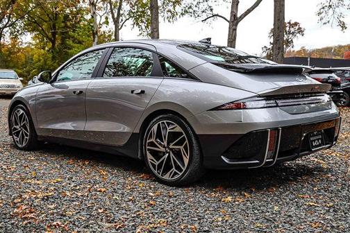 2023 Hyundai IONIQ 6 SEL