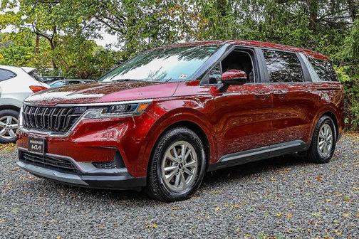 2023 Kia Carnival LX