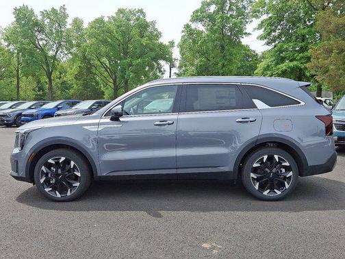 2025 Kia Sorento EX