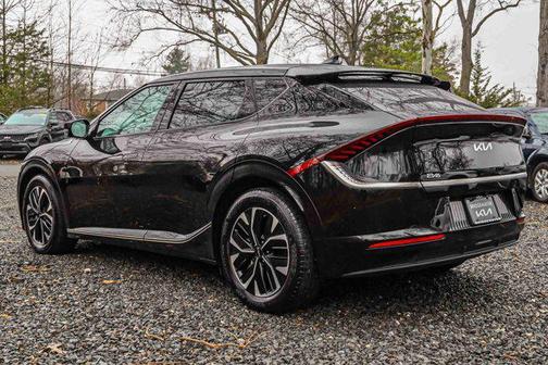 Aurora Black Pearl 2024 Kia EV6 Wind