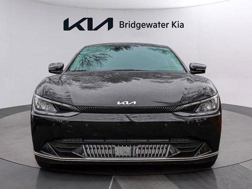 Aurora Black Pearl 2024 Kia EV6 Wind