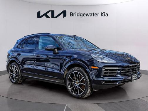 Blue 2021 Porsche Cayenne S