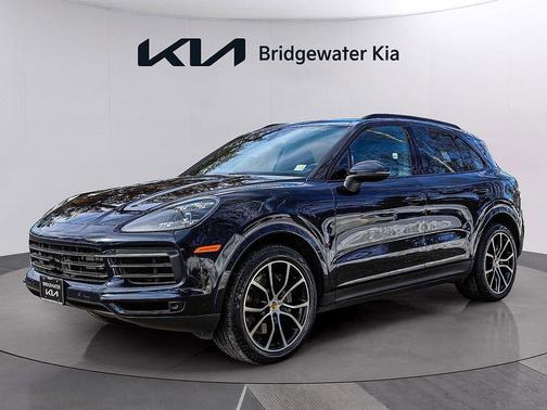 Blue 2021 Porsche Cayenne S